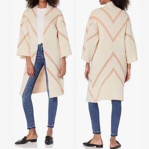 Steve  Madden Ivory and Camel 3/4
Sleeve Cardigan NWT One Size Fits Most
